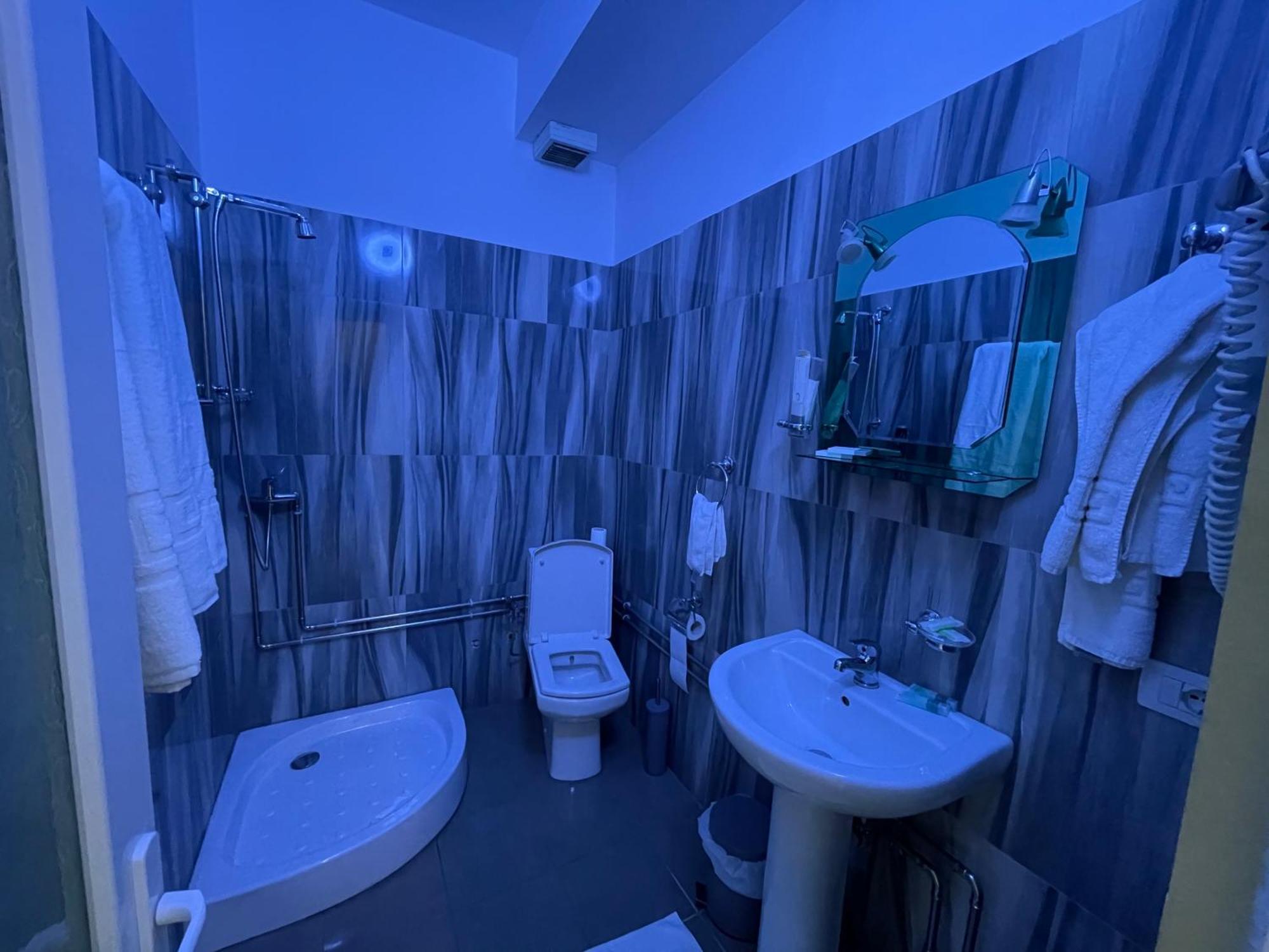 Hotel Kthella Resort Rreshen 外观 照片