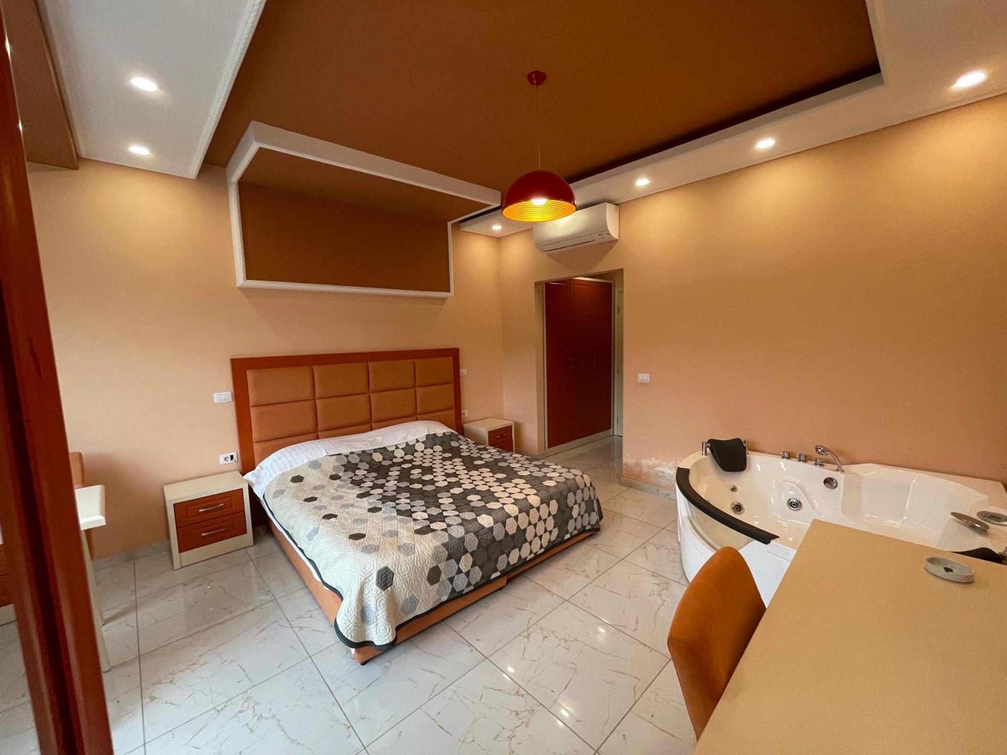 Hotel Kthella Resort Rreshen 外观 照片
