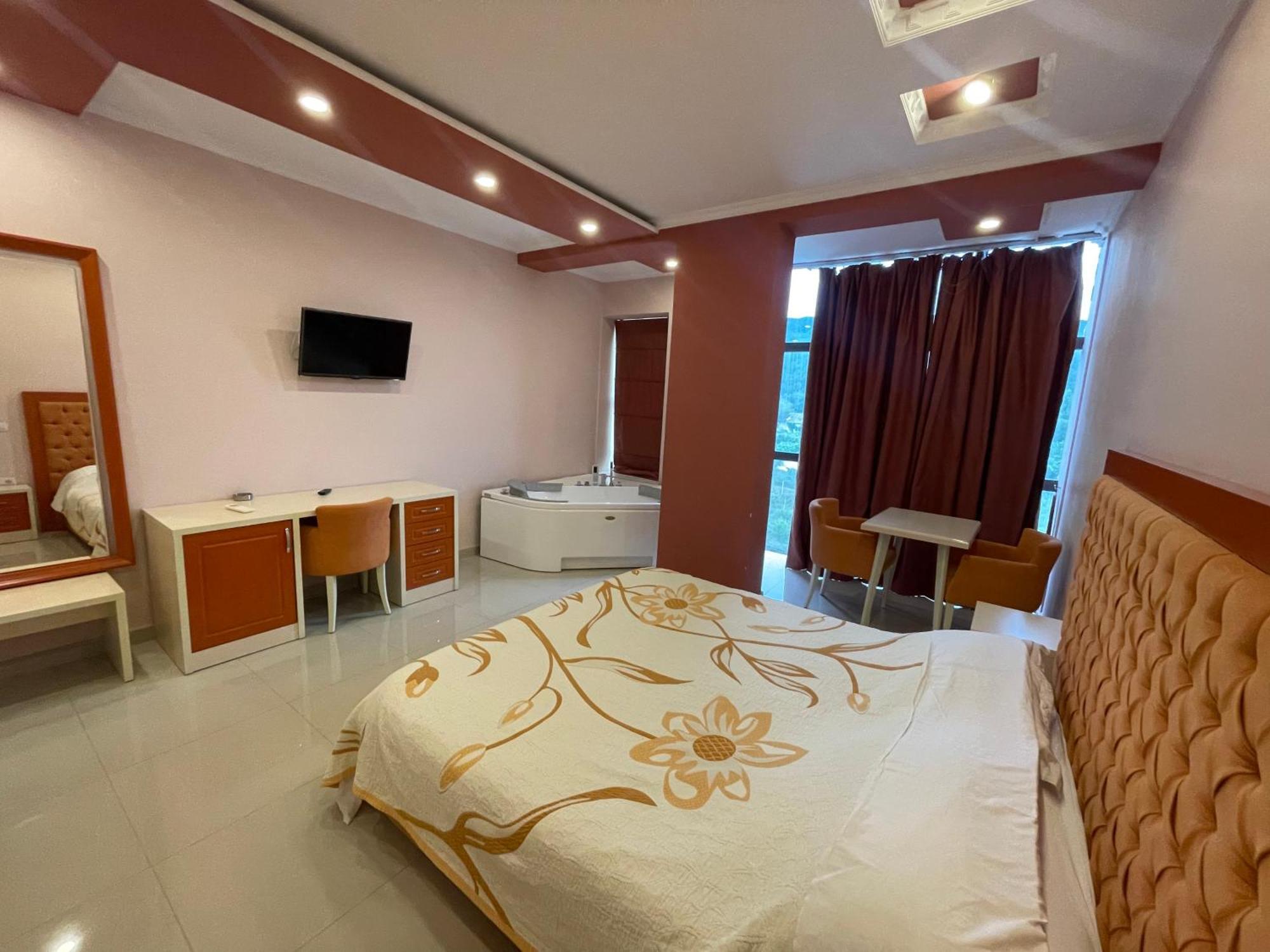Hotel Kthella Resort Rreshen 外观 照片