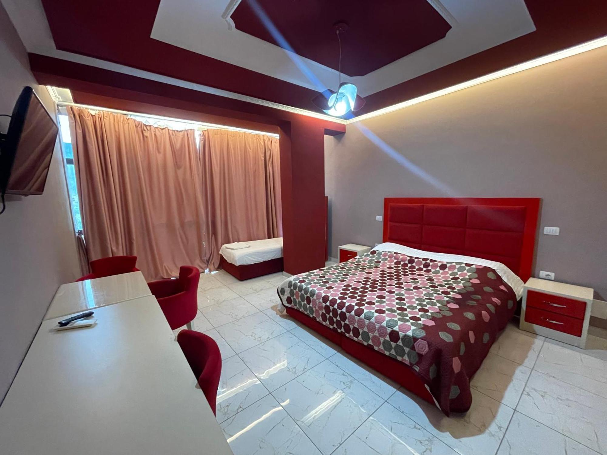 Hotel Kthella Resort Rreshen 外观 照片