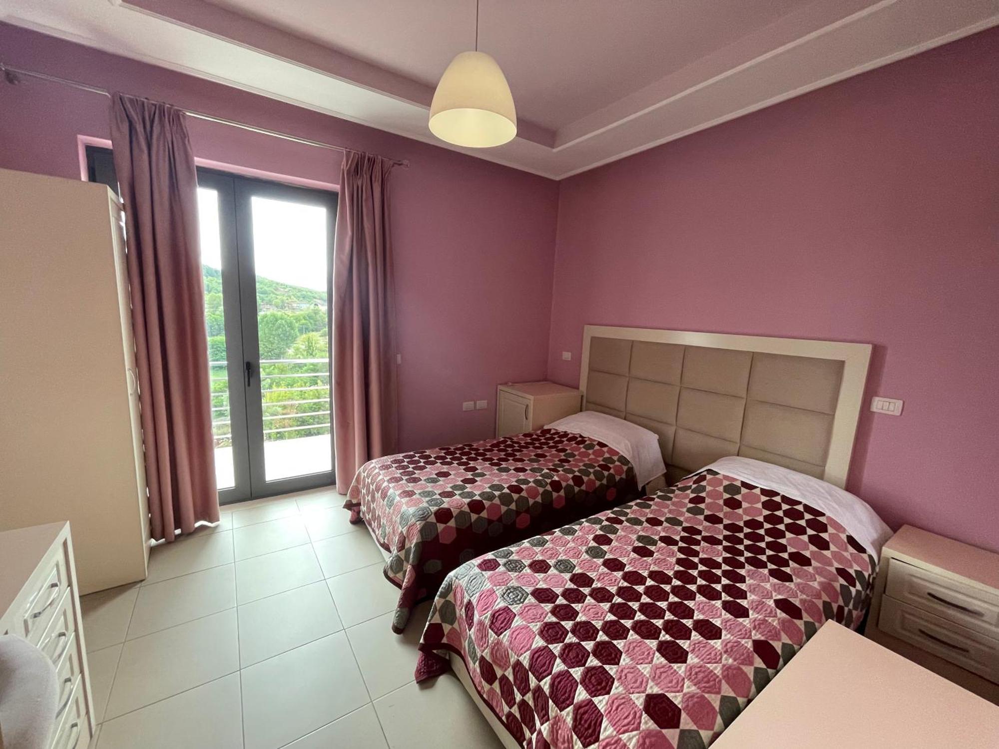 Hotel Kthella Resort Rreshen 外观 照片