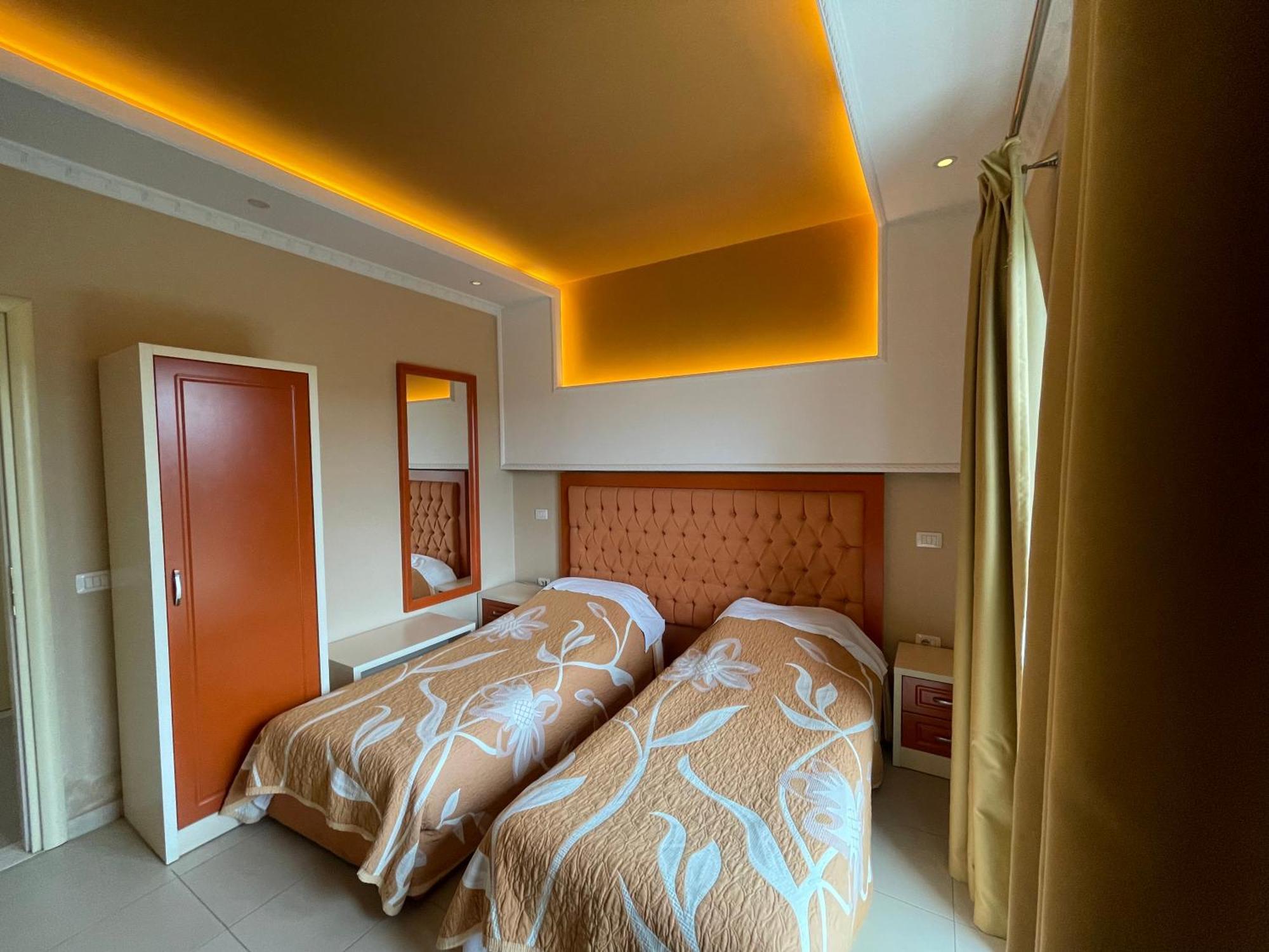 Hotel Kthella Resort Rreshen 外观 照片